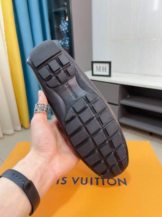 Picture of Louis Vuitton Shoes _SKULVsz38-44mnf060212181